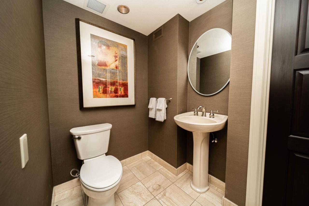 Reno Suites Buitenkant foto