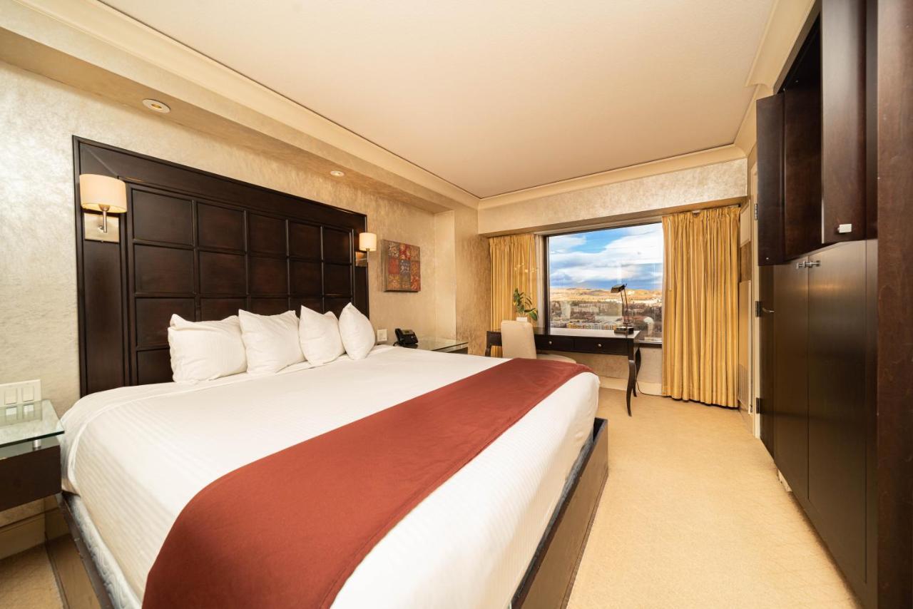 Reno Suites Buitenkant foto